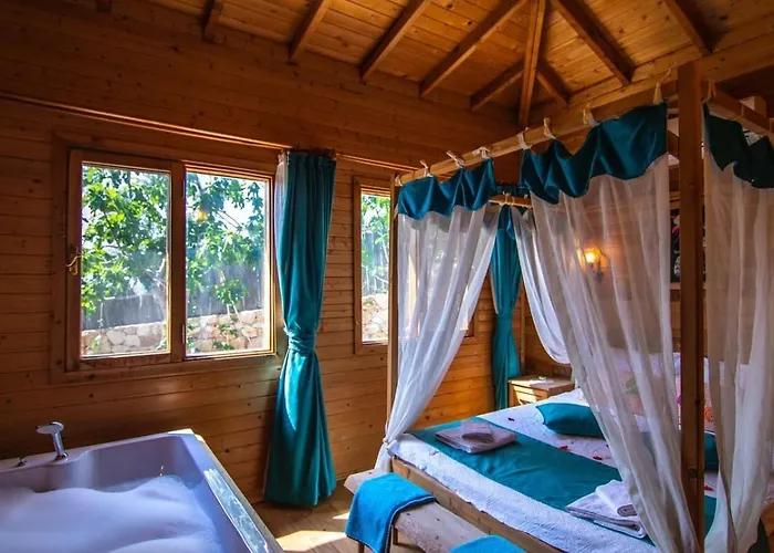 İslamlar 2 Bedroom Secluded With Private Pool Hot Tub Villa